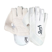 Load image into Gallery viewer, Kookaburra Pro 1.0 Wicket Keeper Gloves
